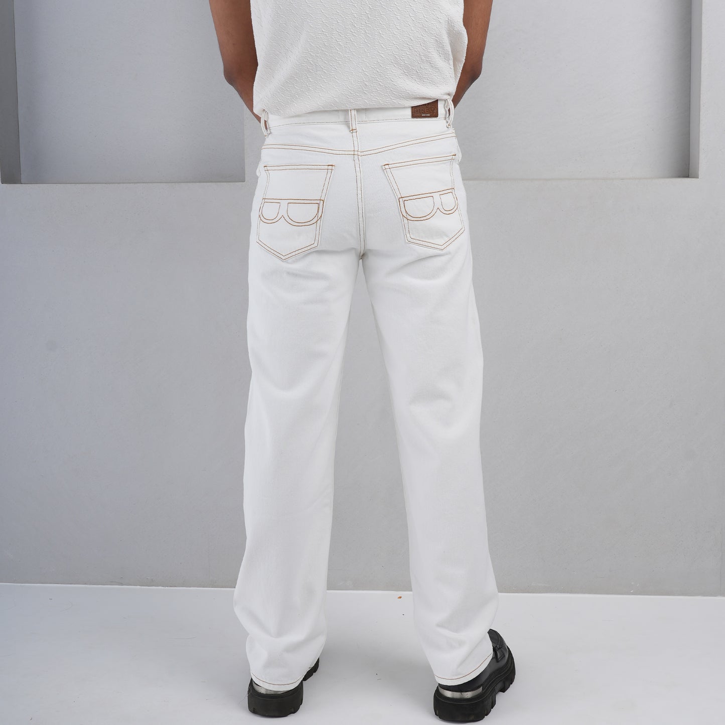 IVORY ASYMMETRIC JEANS