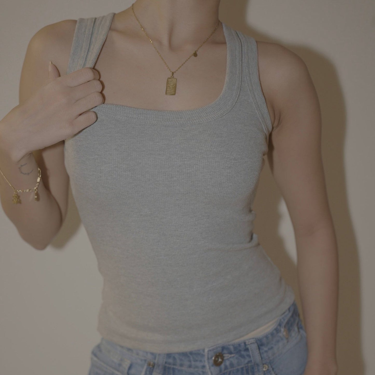 TANK TOP GREY