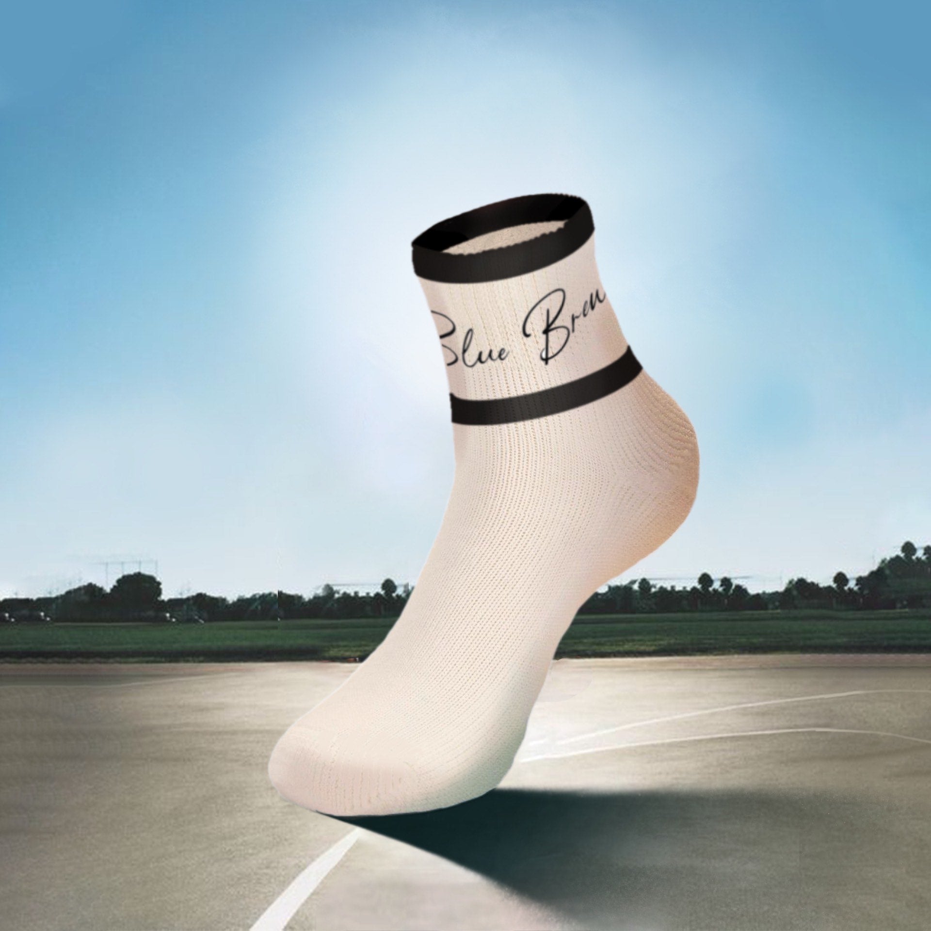 CREAM CURSIVE SOCKS