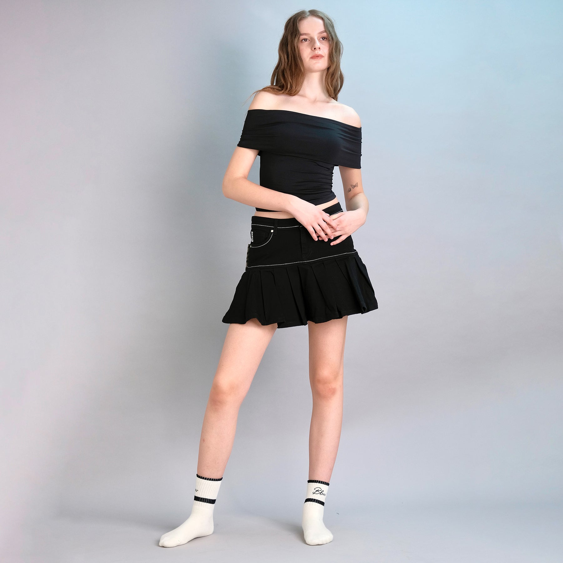 JET BLACK PLEATED SKIRT