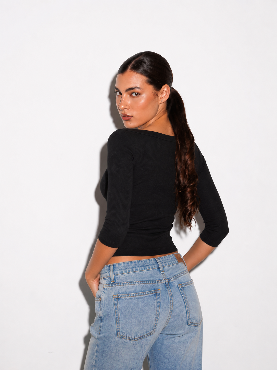 BOAT NECK ELBOW LENGTH TOP