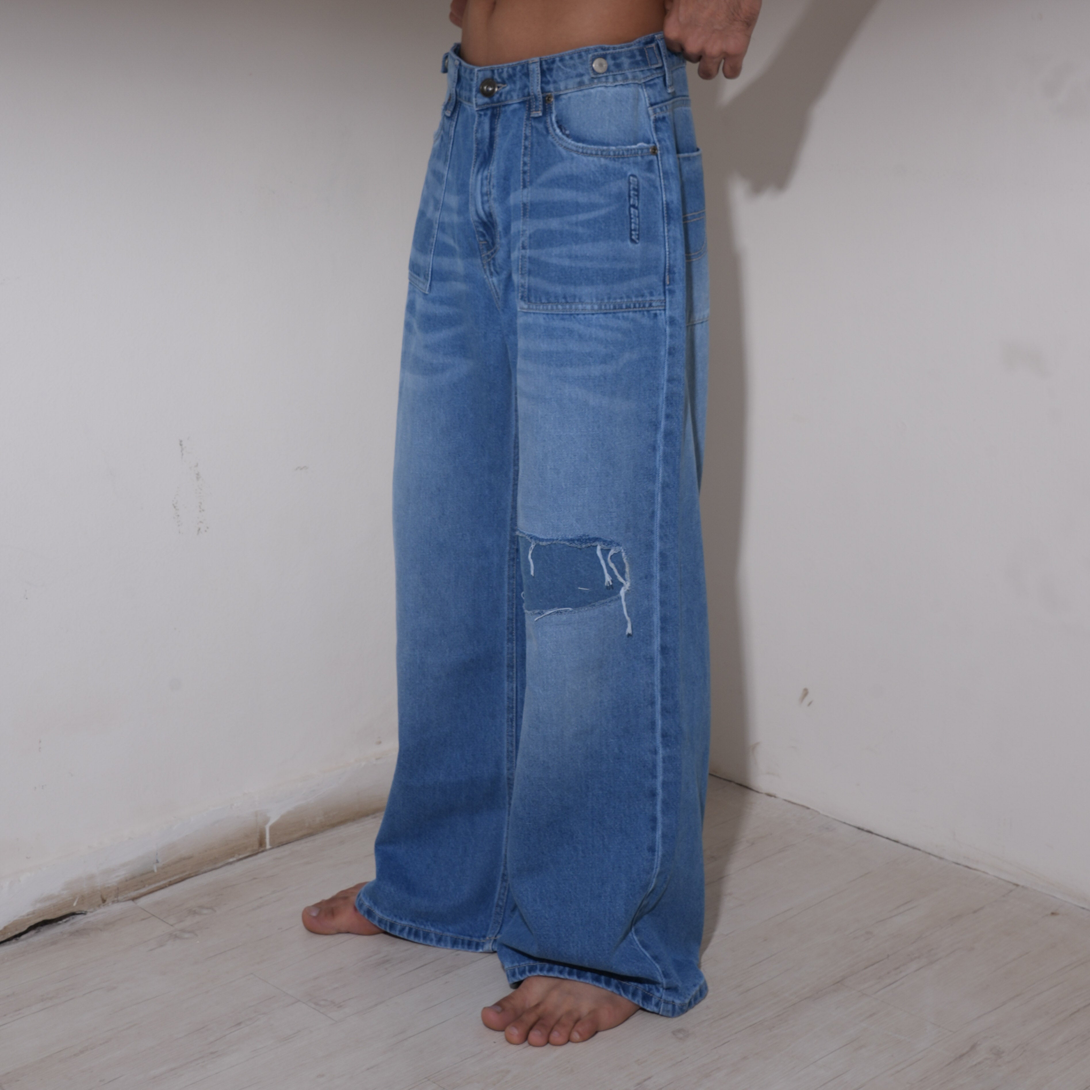 SUPER BAGGY
