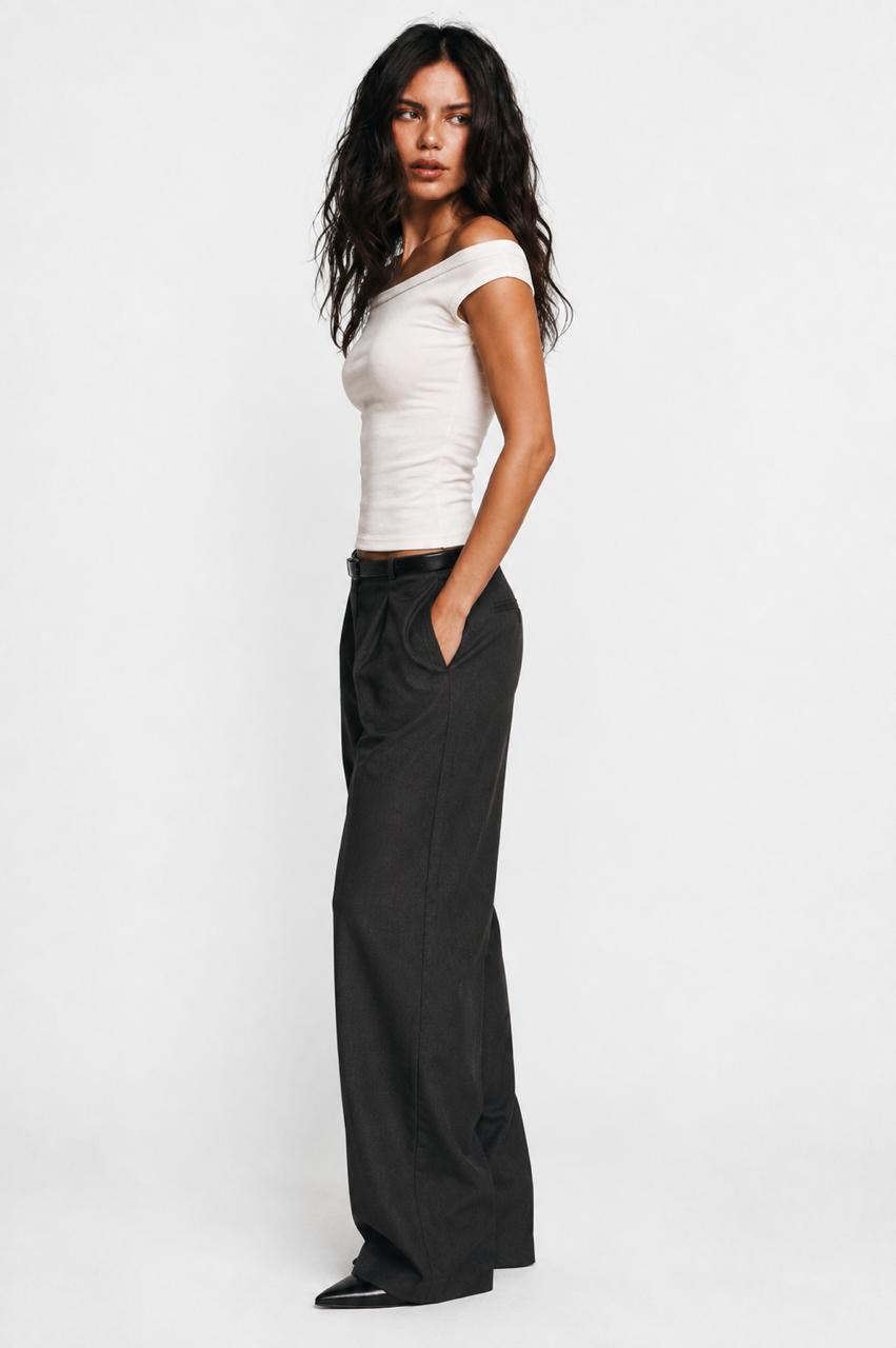 WHITE OFF SHOULDER RIB TOP