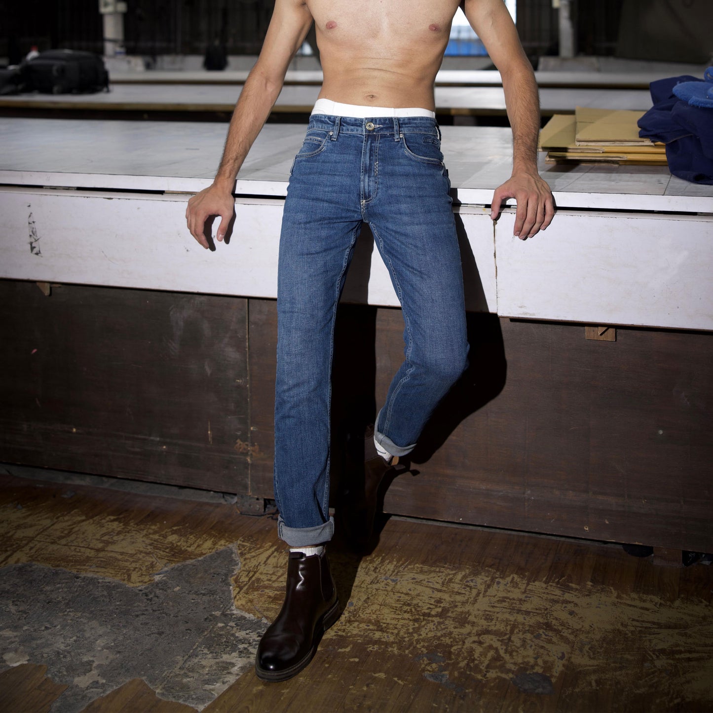 MID BLUE LEAN SLIM FIT