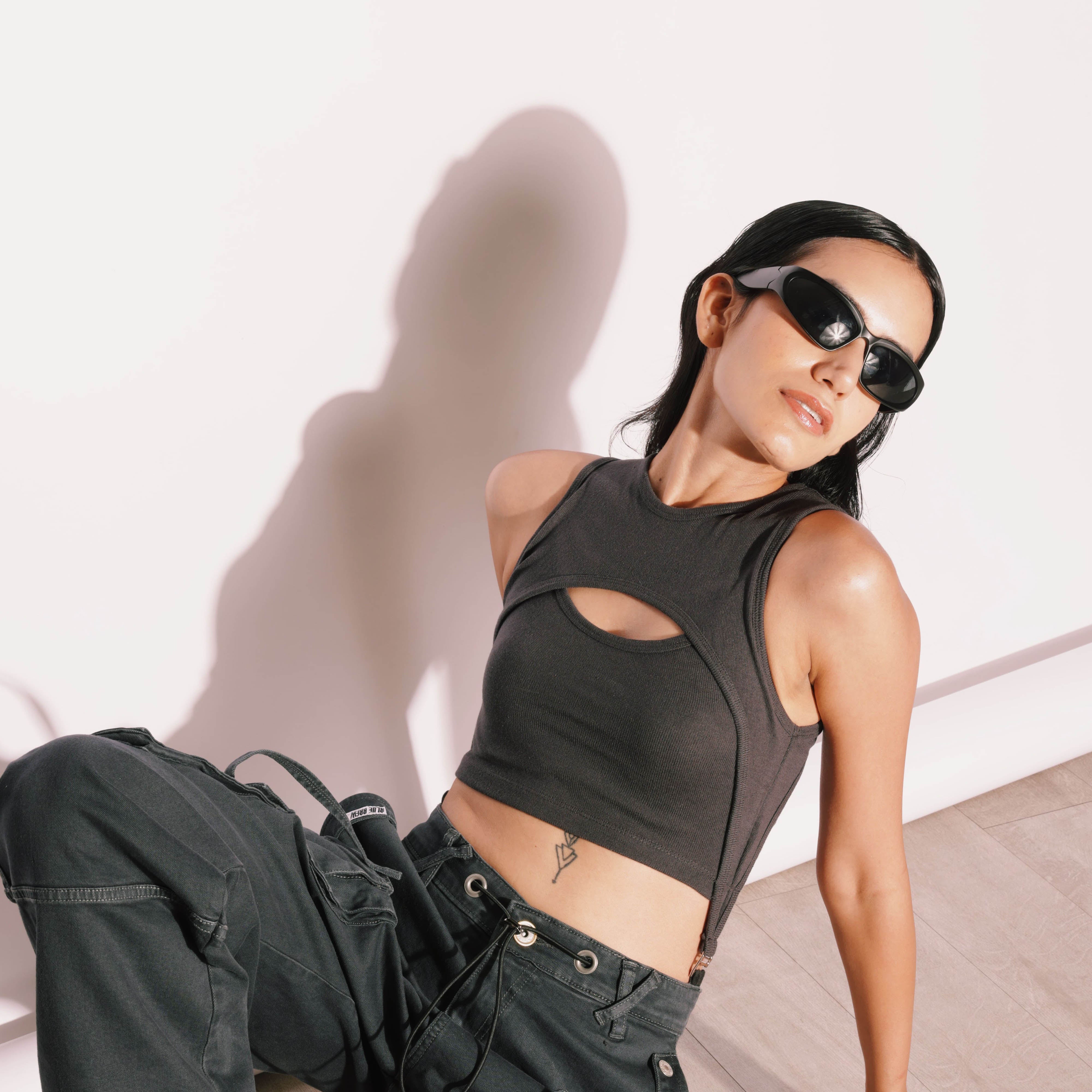 THE PULL ME UP GREY CROP TOP