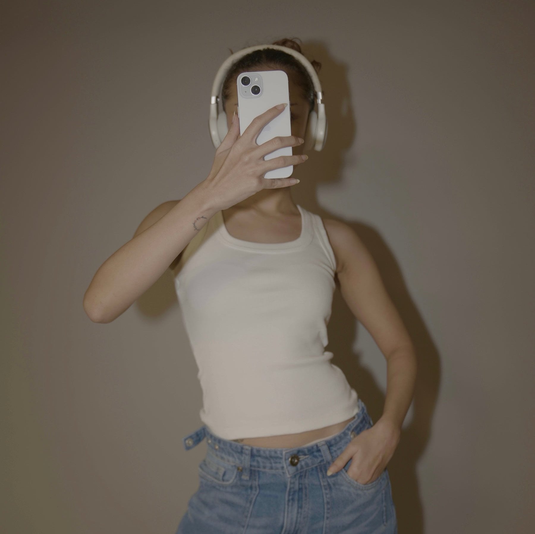 TANK TOP WHITE