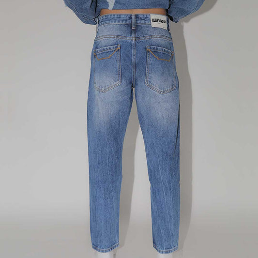 REGULAR SLIM TAPERED JEANS