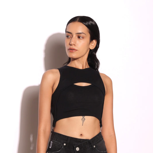 THE PULL ME UP BLACK CROP TOP